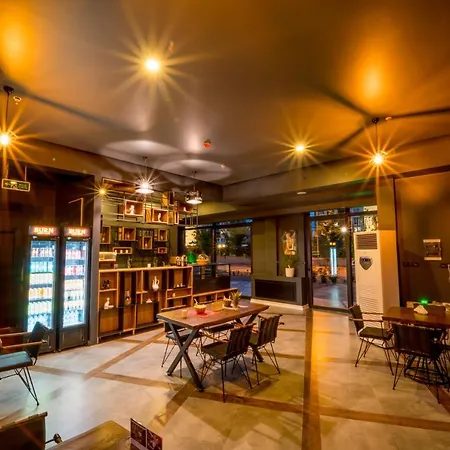 The Loft Ξενοδοχείο 2*