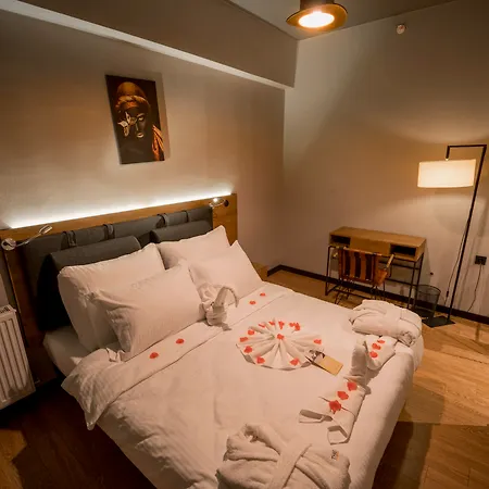 The Loft Szálloda 2*