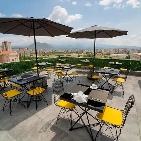 The Loft 2* Καισάρεια