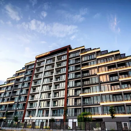 The Loft Ξενοδοχείο 2*