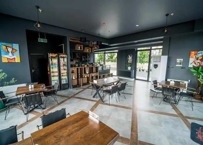 מלון The Loft קייסרי