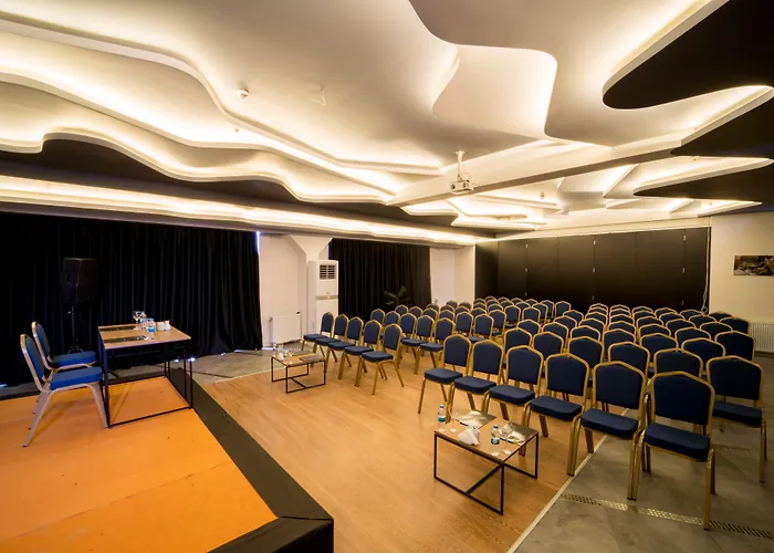 فندق The Loft قيصرية